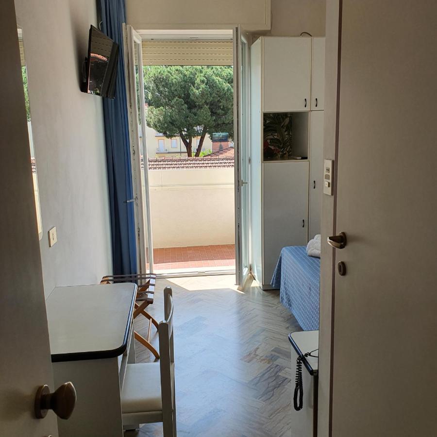 Hotel Tre Assi Rimini Esterno foto