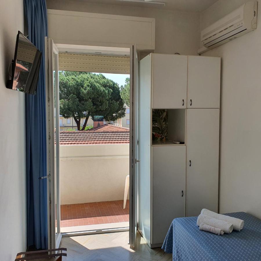 Hotel Tre Assi Rimini Esterno foto