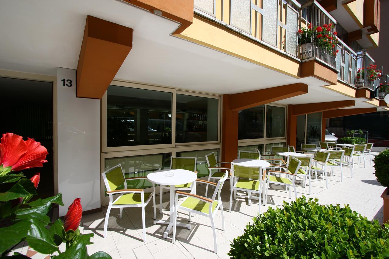 Hotel Tre Assi Rimini Esterno foto