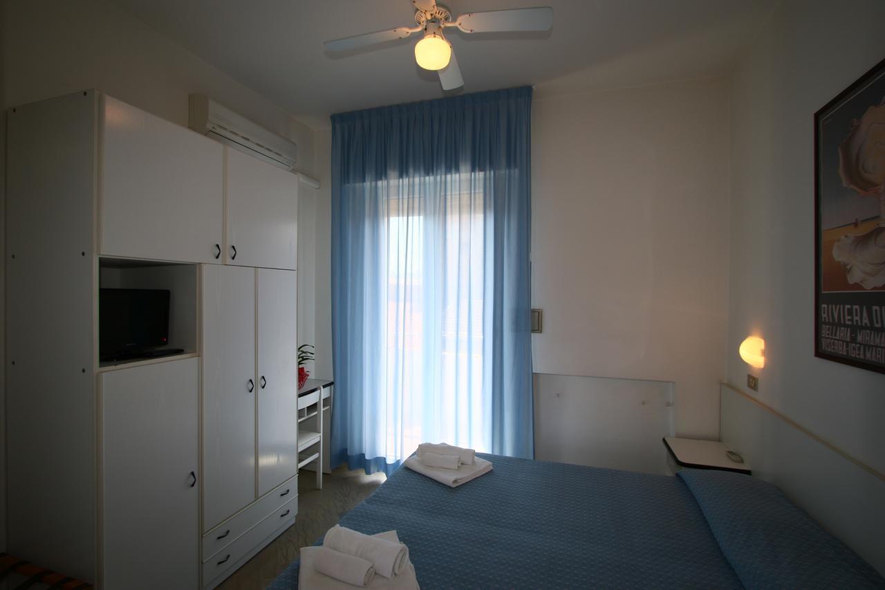 Hotel Tre Assi Rimini Esterno foto