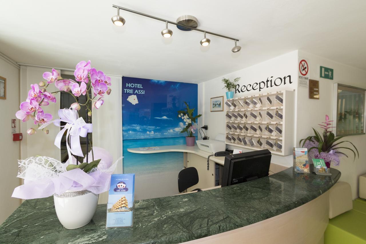 Hotel Tre Assi Rimini Esterno foto