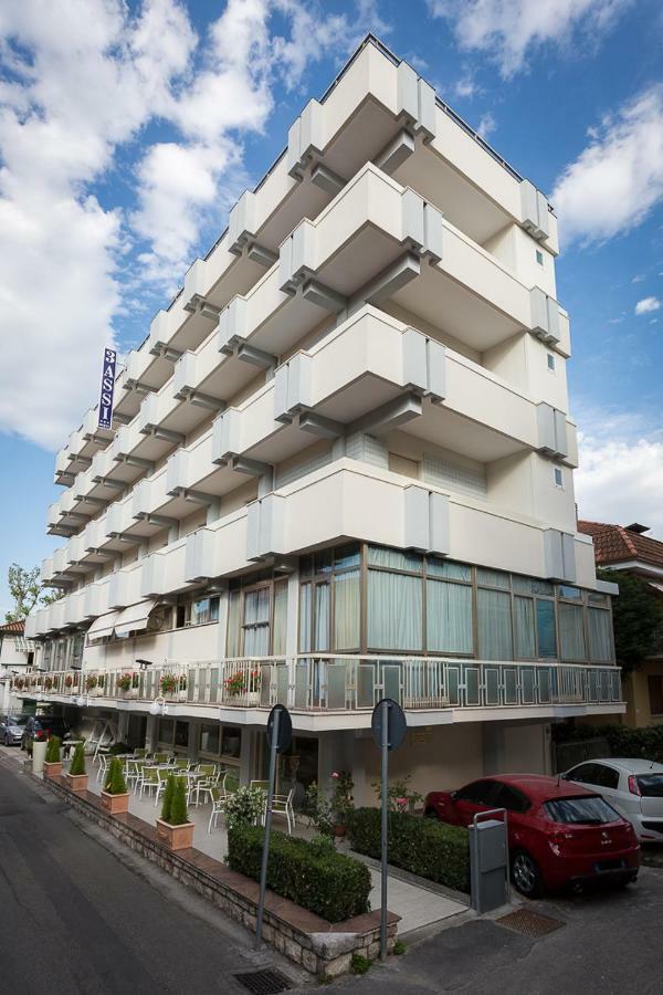 Hotel Tre Assi Rimini Esterno foto